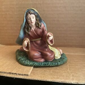 Kneeling Mother Mary Figurine with Blue and Brown Robe